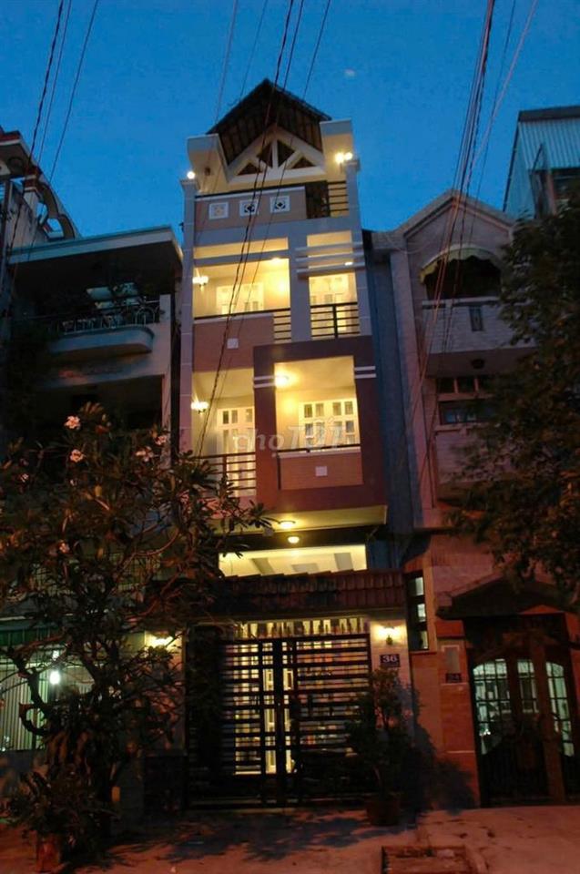 Nhà mặt tiền – Mới, full nội thất cao cấp - Tiện ích trong tầm đi bộ