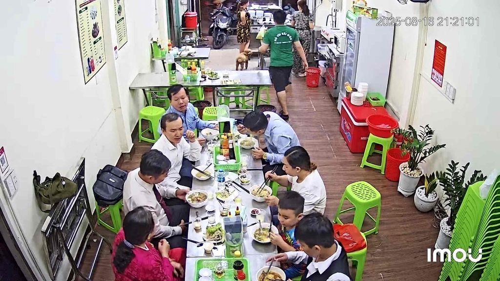 Cho thuê mặt bằng kinh doanh quán ăn
