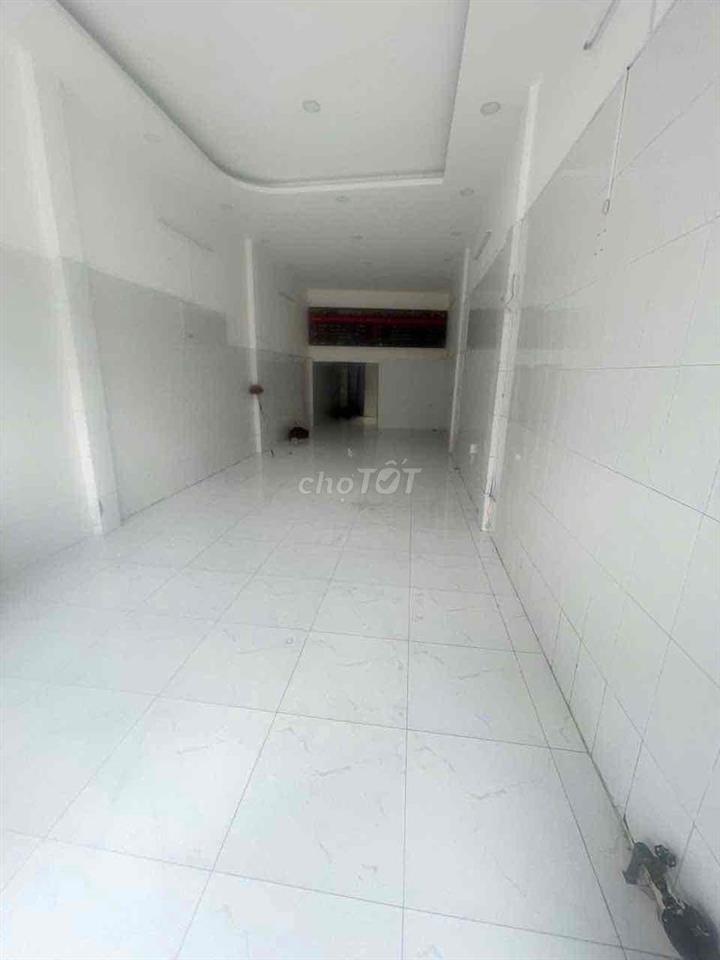 Mặt Tiền Hậu Giang ngang 4m x 20m , 1 trệt 1 lầu , kinh doanh tự do