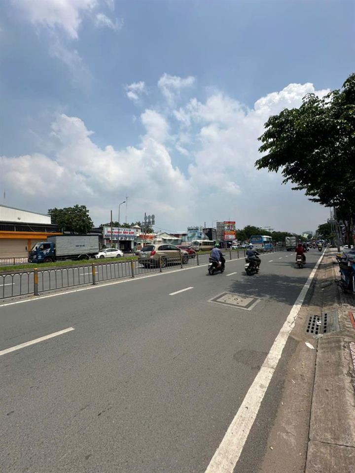 MẶT TIỀN KINH DƯƠNG VƯƠNG NGANG 20M DÀI 50M , 1 TRỆT SUỐT VỊ TRÍ ĐẸP