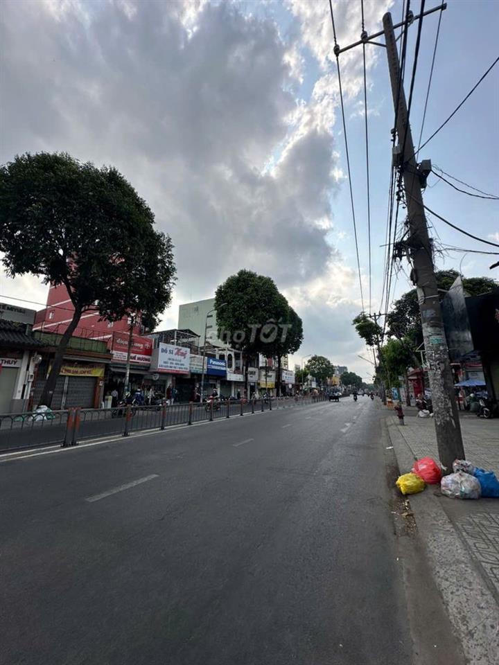 TÒA NHÀ MẶT TIỀN ĐƯỜNG QUANG TRUNG NGANG 7,5M DÀI 34M NHÀ 6 TẦNG LẦU