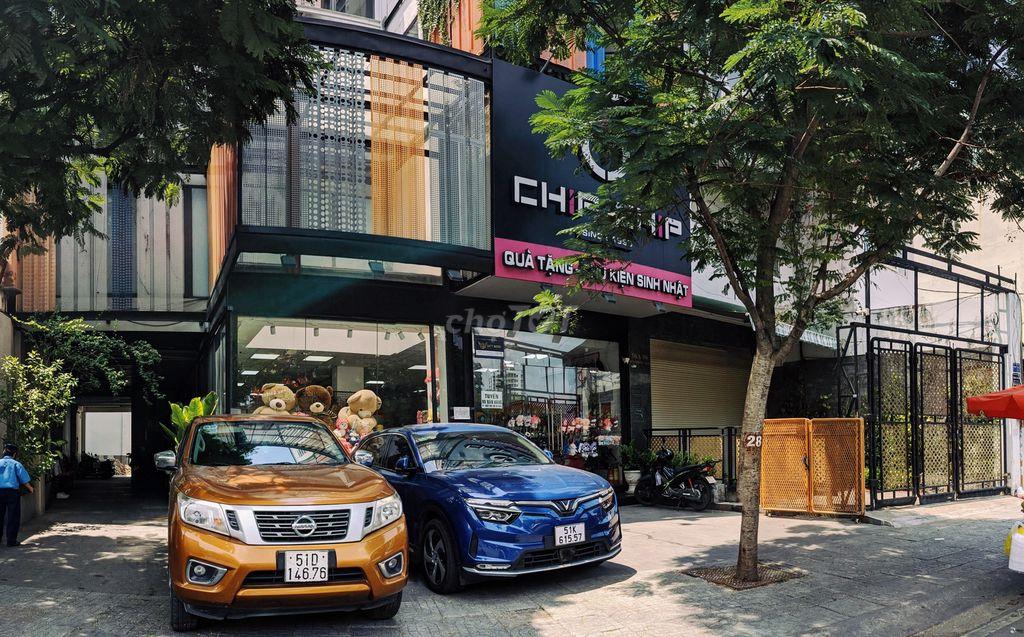 VP 52m2 cho thuê,  MT 16m, 56-58-60 Hòa Bình,Q11. Sáng thoáng tiện lợi