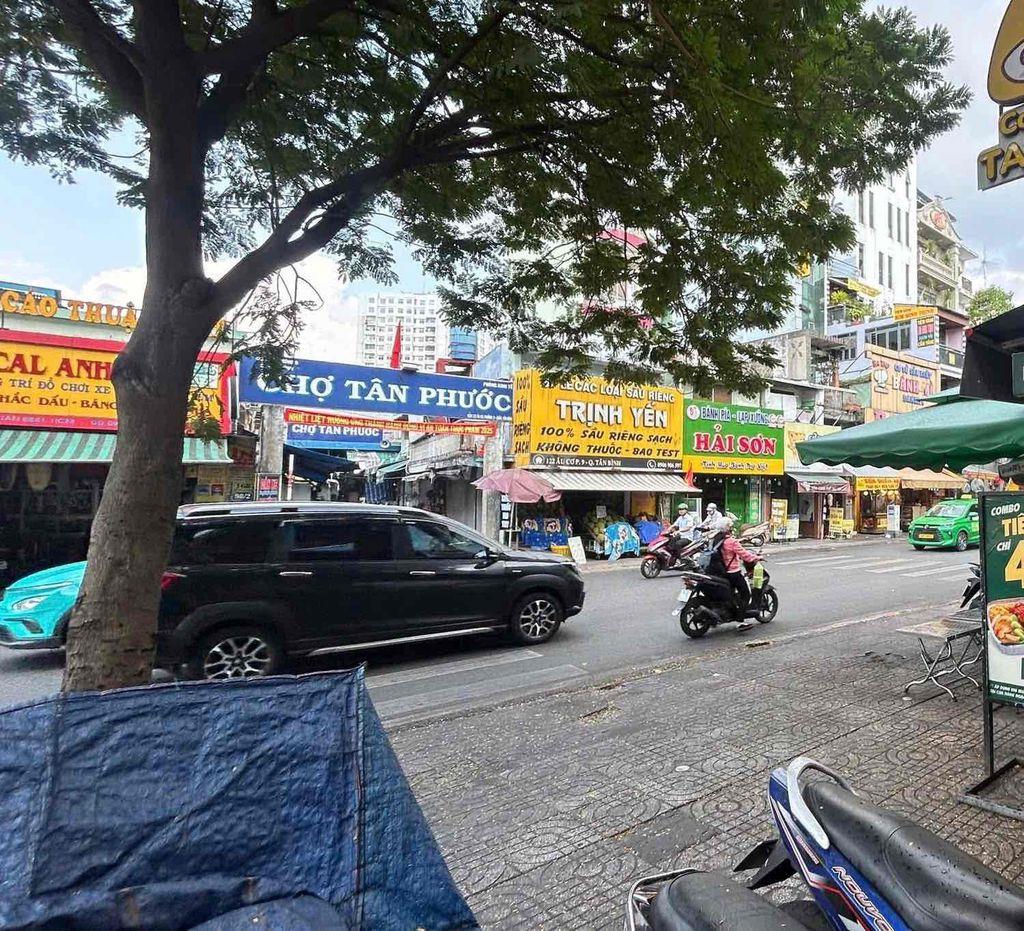 nhà nguyên căn mặt tiền sầm uất q11