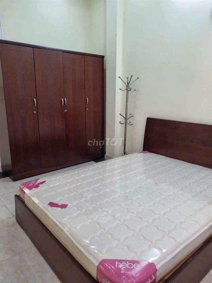 Cho nữ sinh viên, nhân vien văn phòng thuê phòng