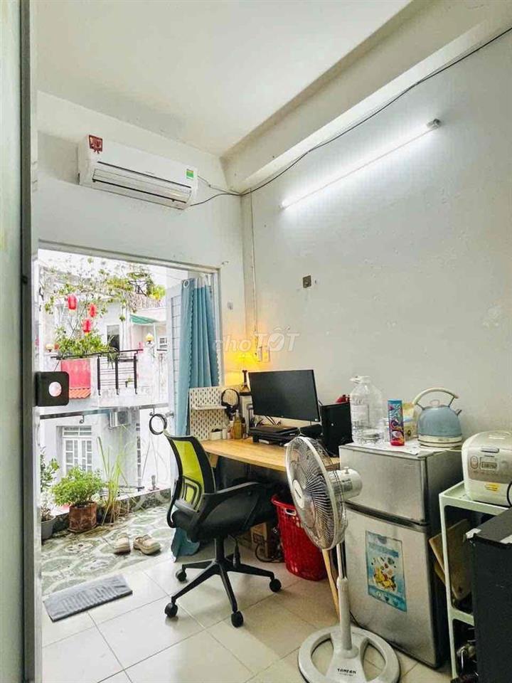 Pass phòng trọ cửa sổ ban công thoáng mát