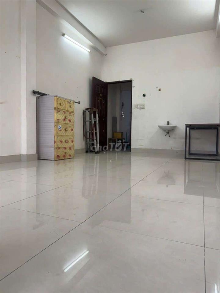 Cho nữ thuê phòng quận 11