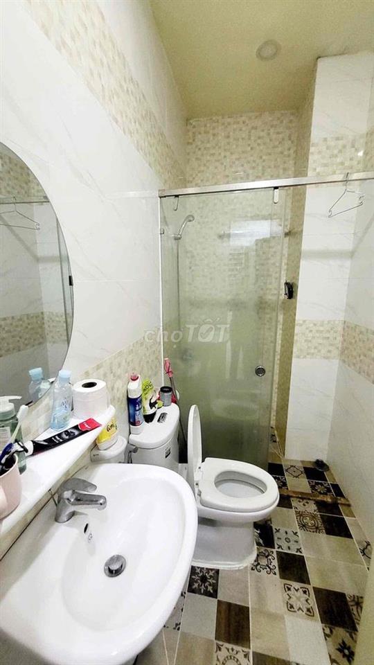 PHÒNG CHO THUÊ GIÁ BAO GỒM ĐIỆN NƯỚC