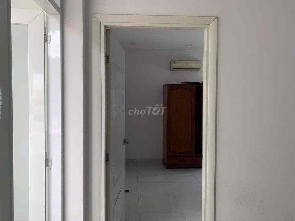 PHÒNG CHO THUÊ GIÁ BAO GỒM ĐIỆN NƯỚC