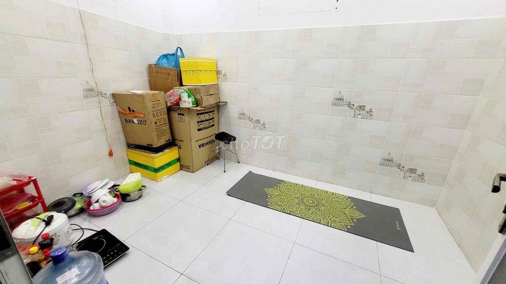 PHÒNG CHO THUÊ GIÁ BAO GỒM ĐIỆN NƯỚC