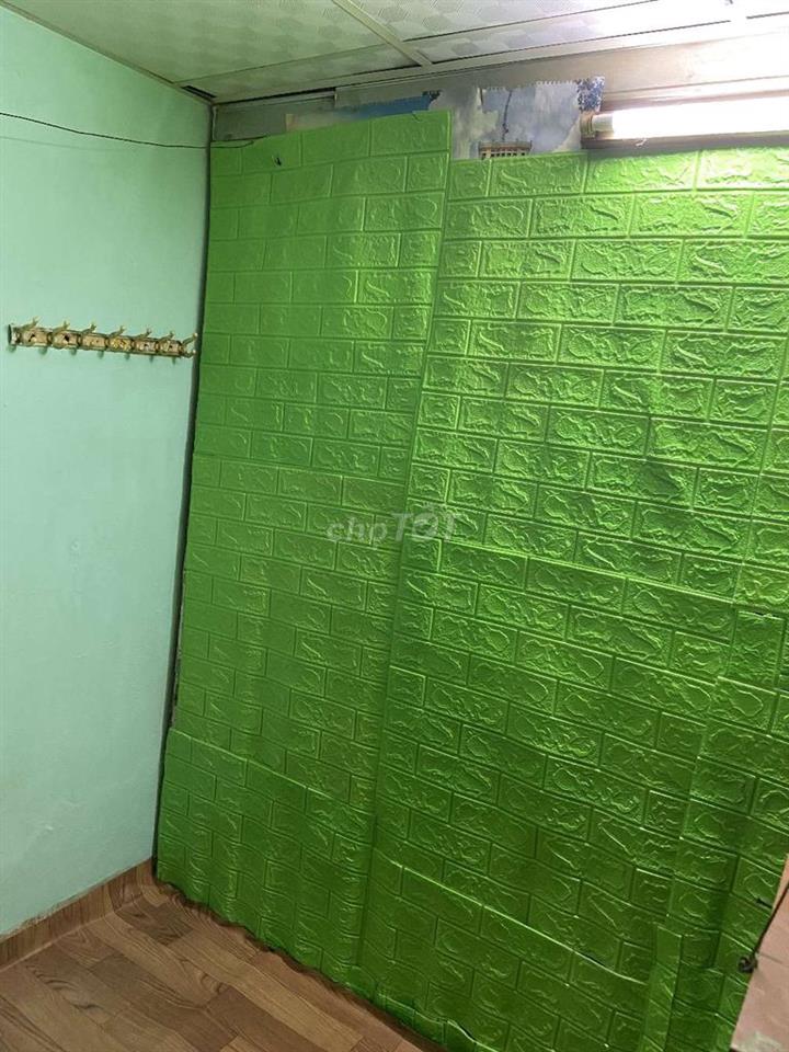 Phòng trọ giá rẻ ngay vòng xoay Âu Cơ