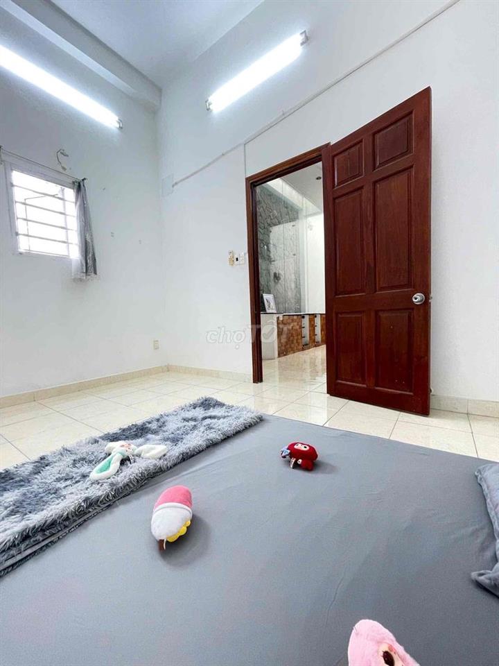 CHDV PHÒNG RỘNG HƠN 35m