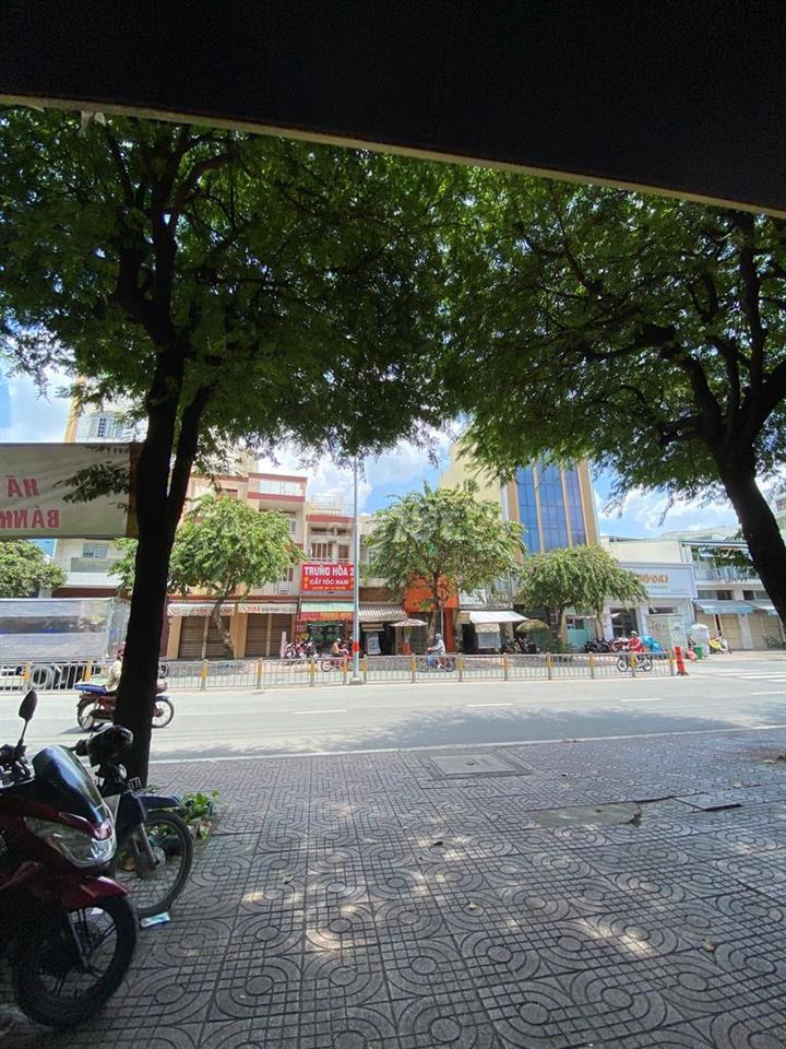 Sang CHDV 2 mặt tiền Minh Phụng Q11