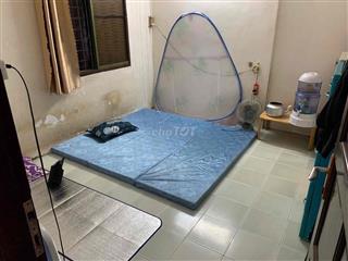 Tìm thêm bạn nam ở ghép
