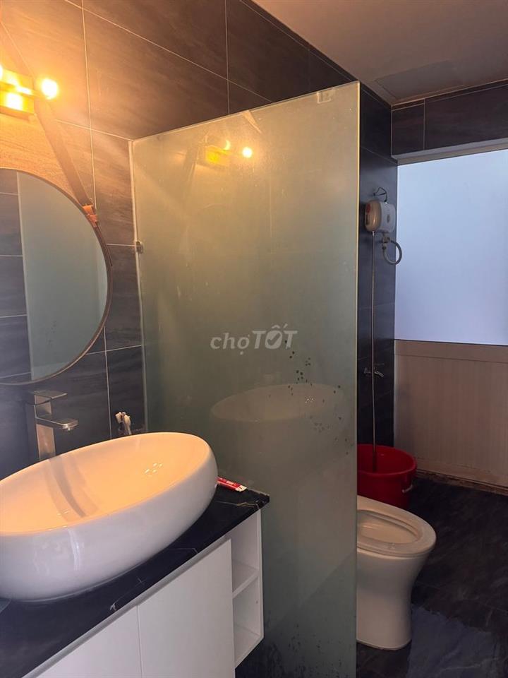 Hưng Ngân có sổ giá 1.99 tỷ 2PN 55m2 - 80 có BC, ngay CVPM Quang Trung