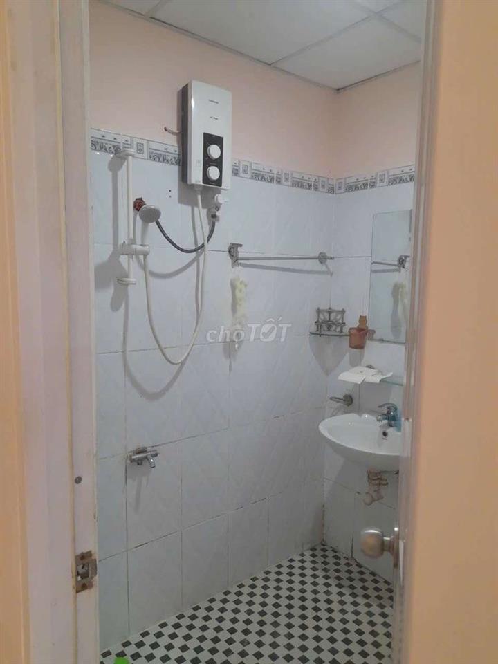bán căn hộ chung cư Quân khu 7.  2 pn , 3 pn p Trung Mỹ Tây, q 12