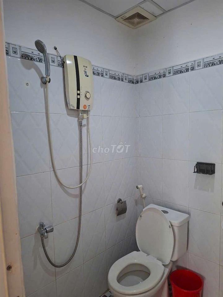 bán căn hộ chung cư Quân khu 7 65m 2pn 2w 2ban con giá 2 tỷ