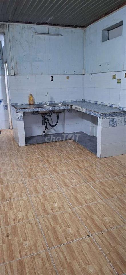 cho thuê nhà mặt tiền nhánh 3 x 15 1 lầu.  2  pn 2w  6tr