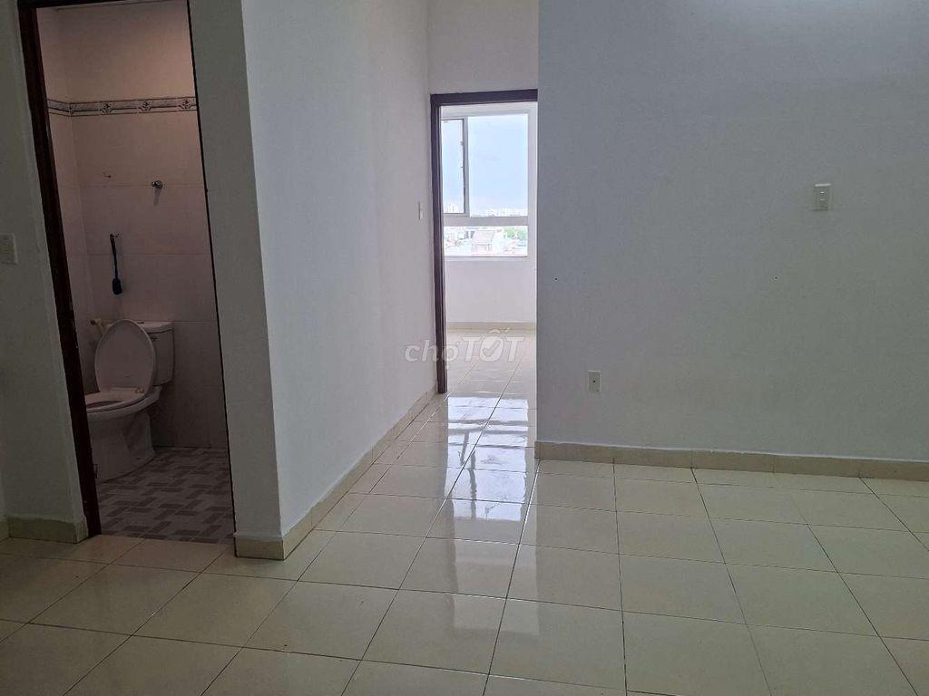 chính chủ bán căn hộ chung cư Đông Hải 2pn 2w shr 1,85ty