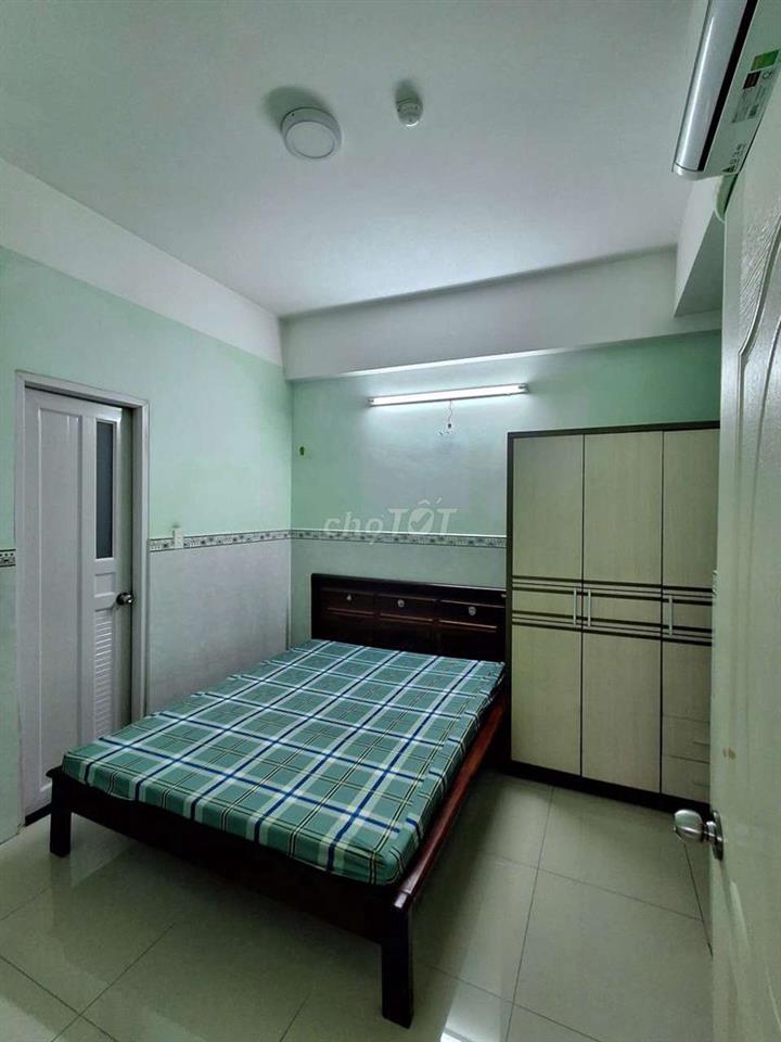 cho thuê ccqk7.  72m 2pn 2wc giá 6tr 1/10 nhận nhà 