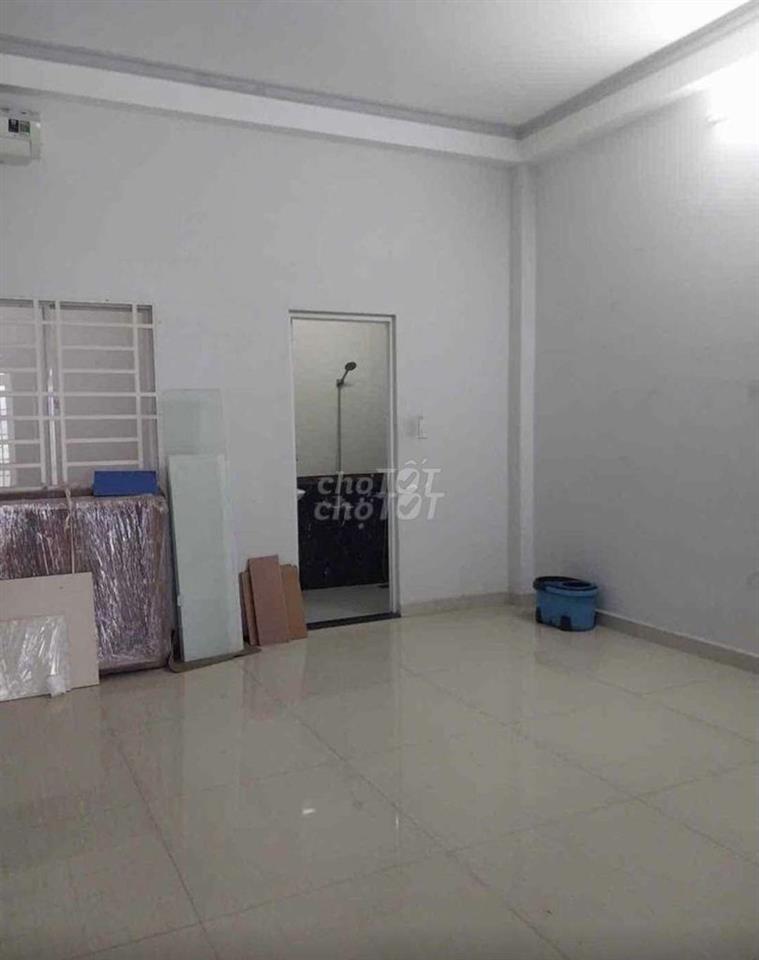 cho thuê nhà 3 tầng hẻm xe hơi Huỳnh Thị Hai 10 triệu
