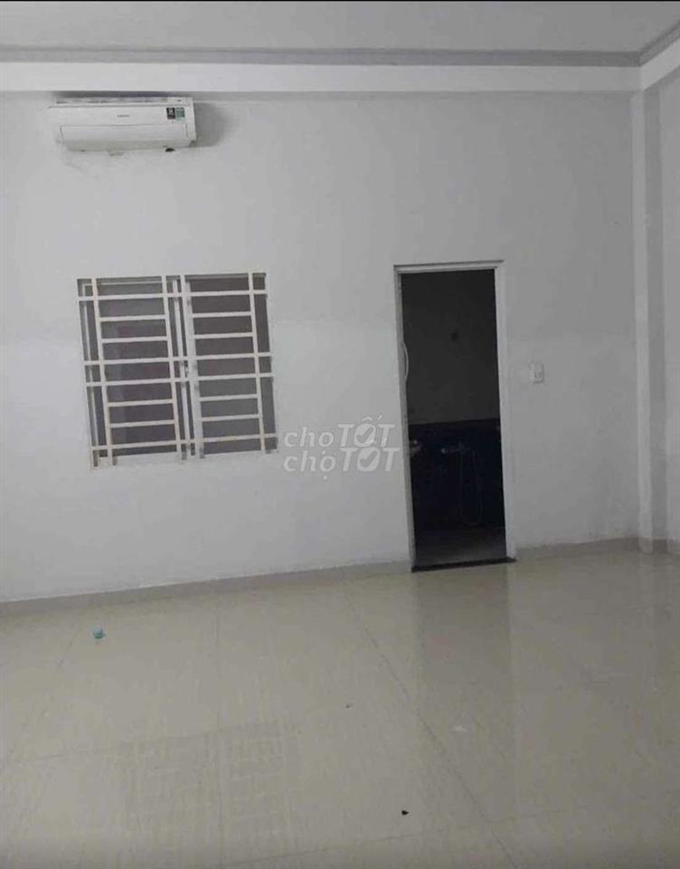 cho thuê nhà 3 tầng hẻm xe hơi Huỳnh Thị Hai 10 triệu
