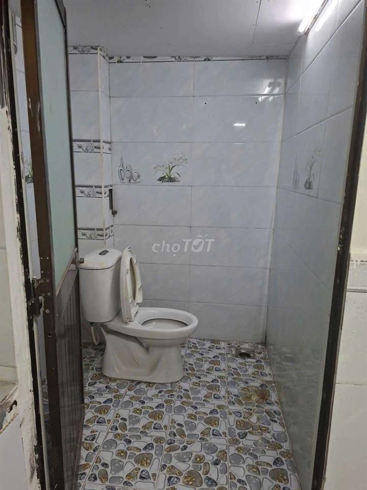 cho thuê nhà mới 4,5 triệu gần chợ đầu mối Hóc Môn