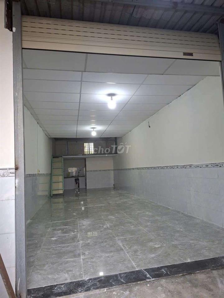 cho thuê nhà mới 4,5 triệu gần chợ đầu mối Hóc Môn