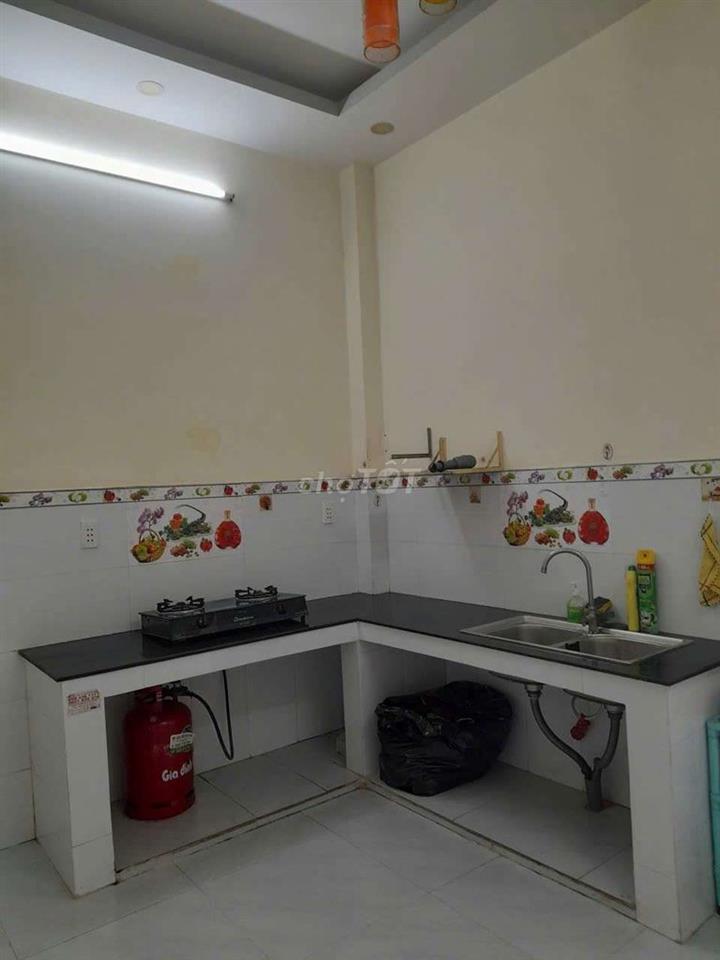 cho thuê nhà mặt tiền nhánh5×20 2 tẩng 9tr