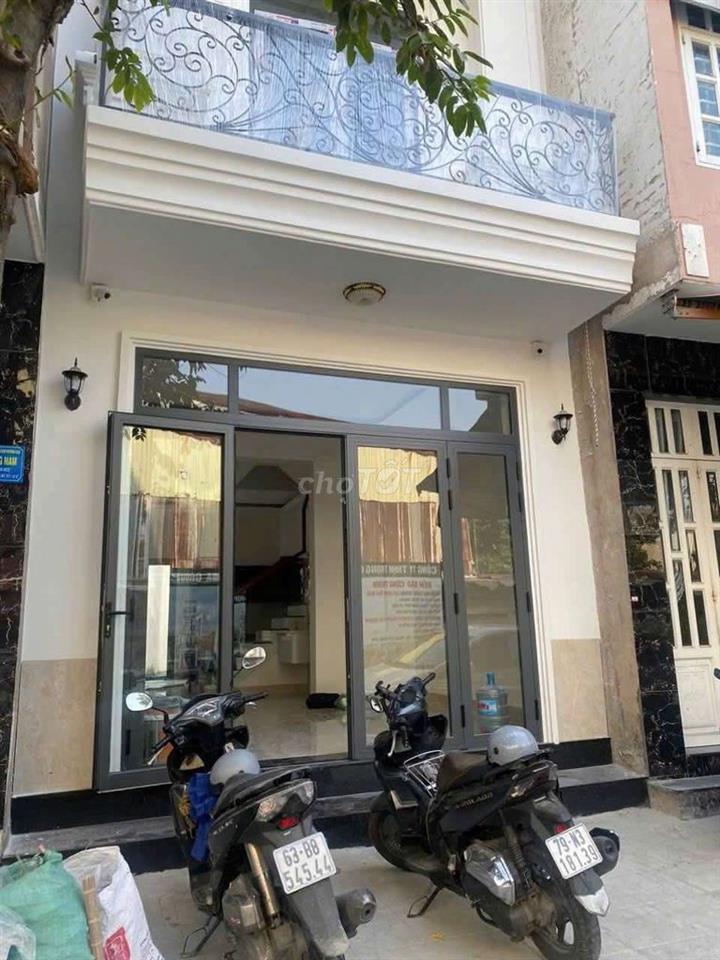 cho thuê nhà 3 tầng  mới 2 mặt tiền đường lớn