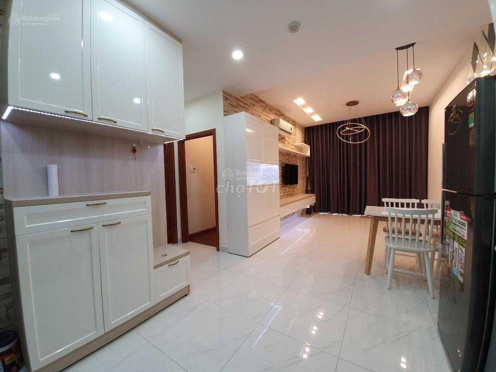 Bán CC Topaz Home. Quận 12. DT: 65m2. 2PN. 1WC. Giá: 2 tỷ 2. NH hỗ trợ