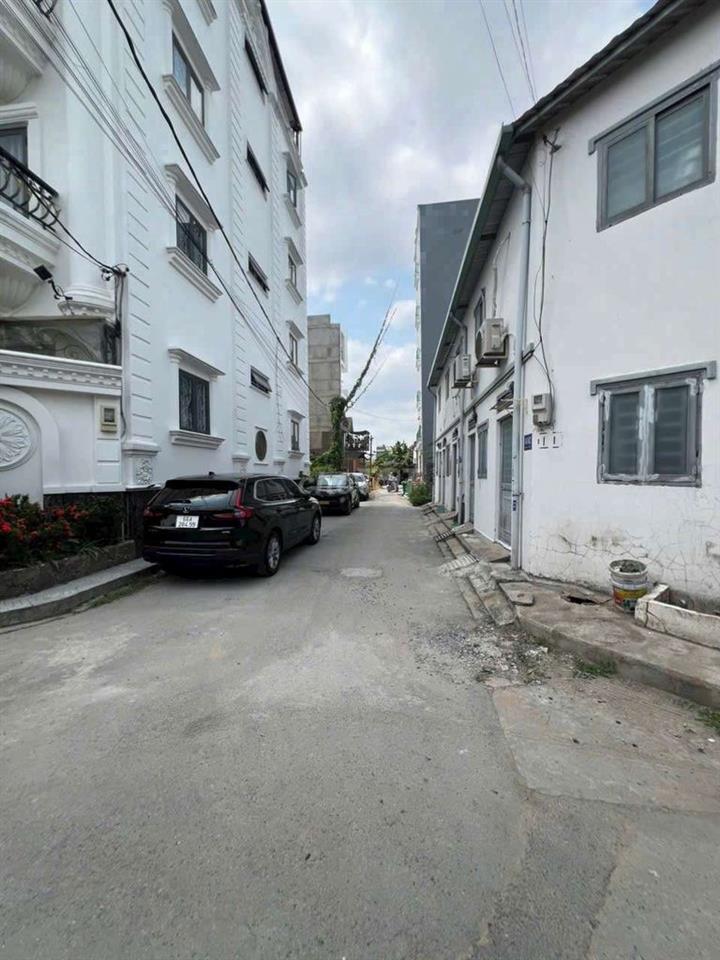 bán đất trặng nhà cấp 4 an phú đông quận 12