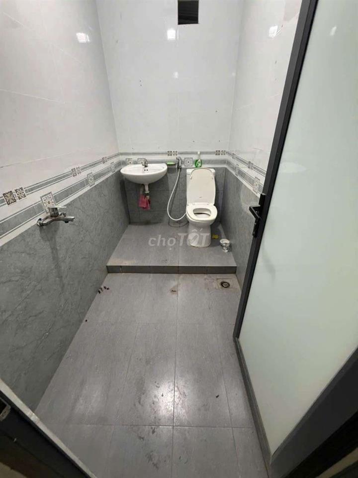 cho thuê mb kinh danh an phú đông quận 12
