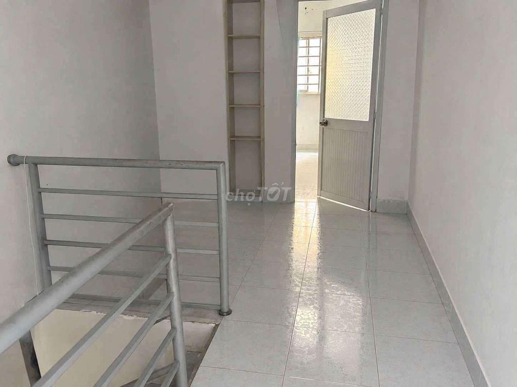 cho thuê nhà dương quảng hàm gò vấp