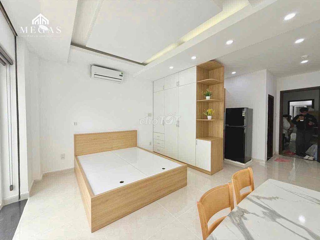 PHÒNG STUDIO BAN CÔNG MỚI XÂY - 40M2 - NGAY CVPM QUANG TRUNG
