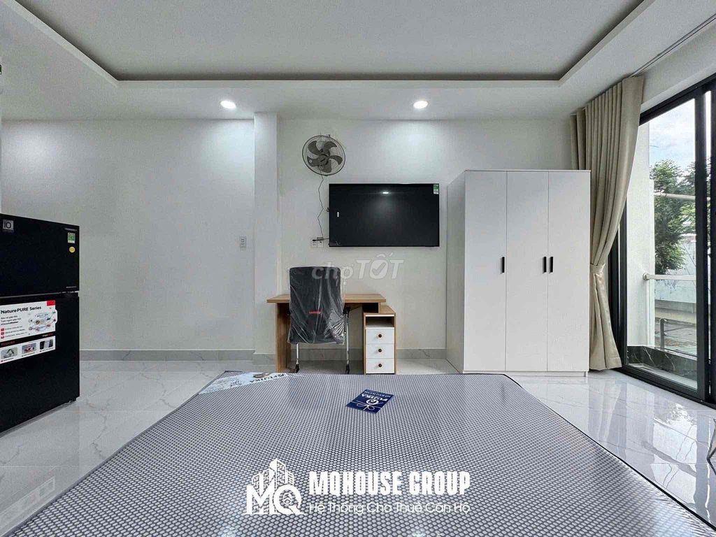STUDIO BAN CÔNG THOÁNG - ĐẦY ĐỦ NỘI THẤT - NGAY ĐH GIAO THÔNG VẬN TẢI