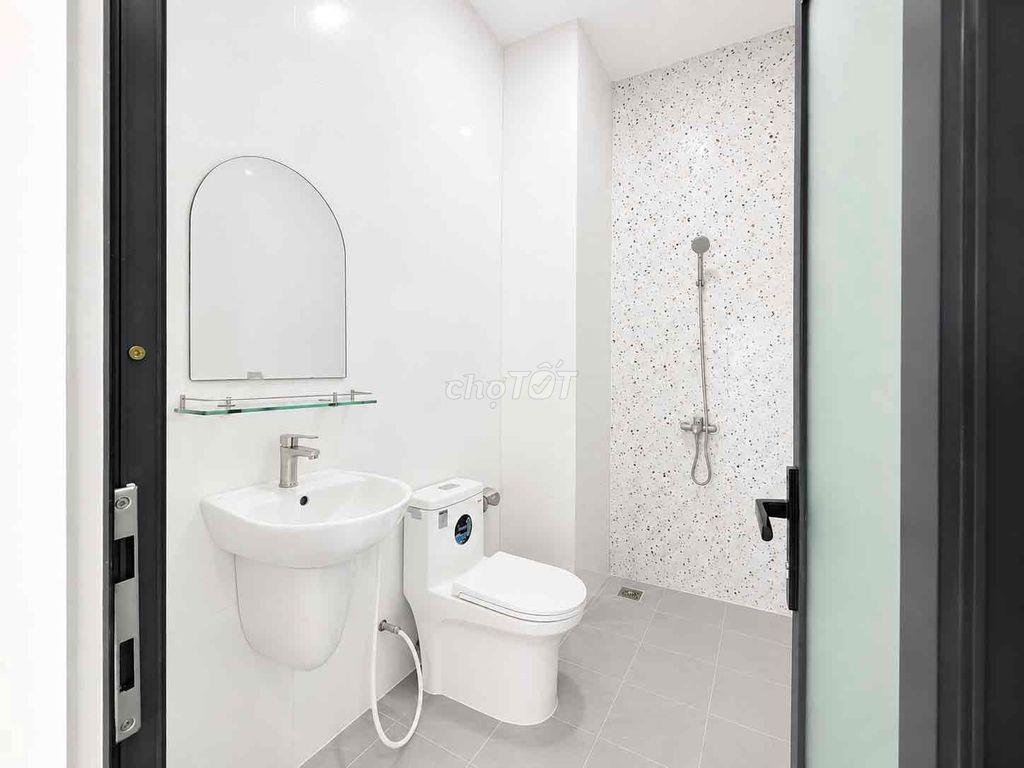 CAO ĐẲNG VOV - ĐH CÔNG THƯƠNG - 5P DI CHUYỂN -MỚI XÂY