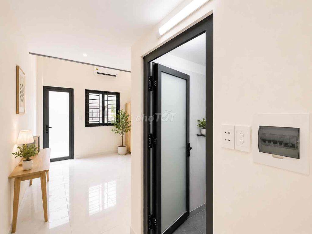 PHÒNG TRỌ CÓ GÁC - BAN CÔNG THOÁNG - NGAY LÊ VĂN KHƯƠNG