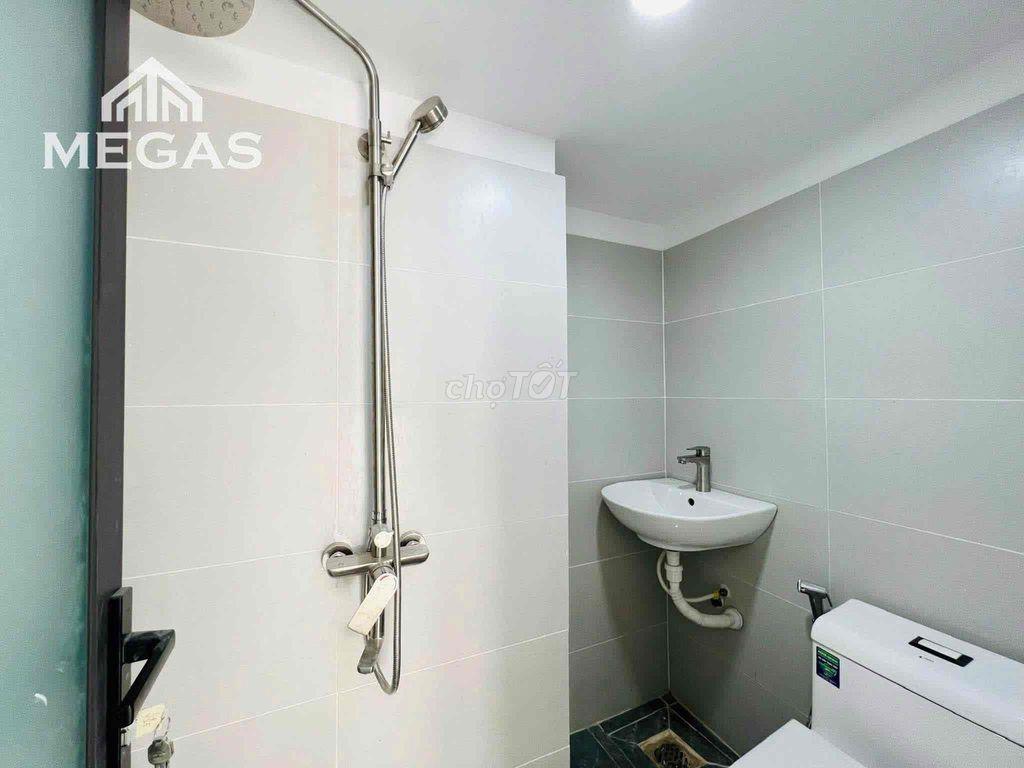 Chính Chủ Cho Thuê - 2 Phòng Cuối - Cửa Sổ - Ban Công