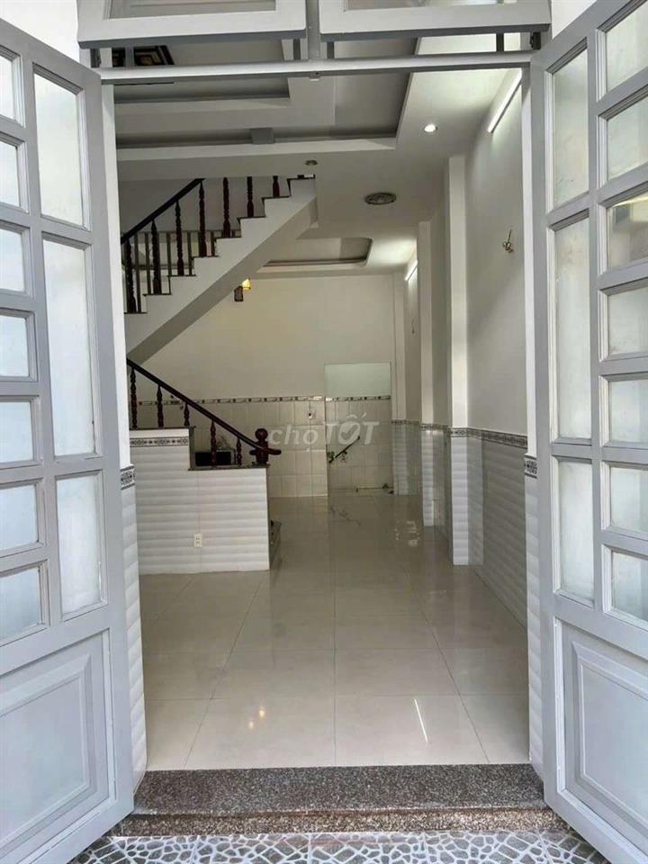 CHO THUÊ NHÀ NGUYÊN CĂN 1 TRỆT 1 LẦU, DT 5×12 CÓ 2PN,2WC. HẺM XE HƠI