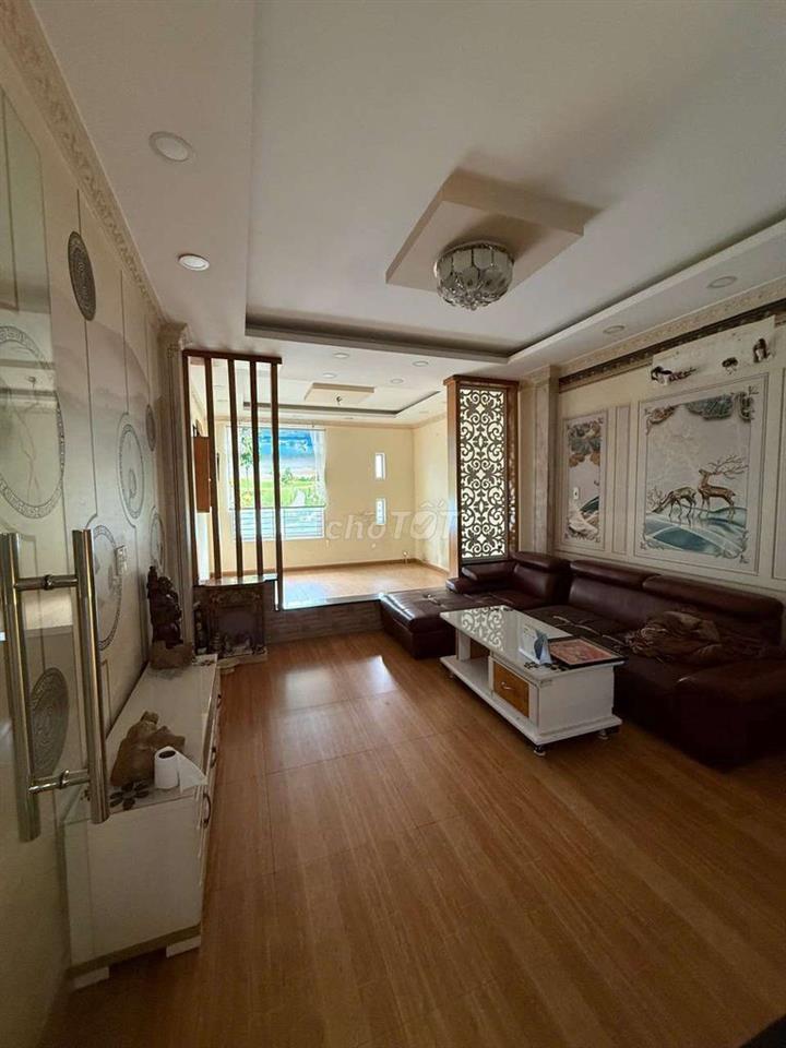 NHÀ CHO THUÊ 1 TRỆT 3 LẦU MT SONG HÀNH, DT 4×20 CÓ 4PN,4WC