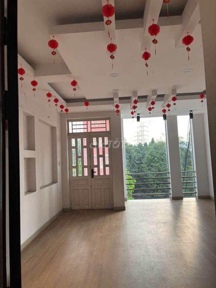 CHO THUÊ NHÀ MẶT TIỀN LÊ THỊ RIÊNG 1 TRỆT 3 LẦU, DT 5×20, CÓ 7PN,6WC