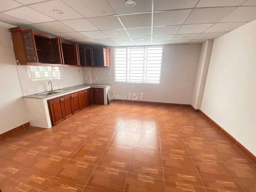 CHO THUÊ NHÀ MẶT TIỀN LÊ THỊ RIÊNG 1 TRỆT 3 LẦU, DT 5×20, CÓ 7PN,6WC