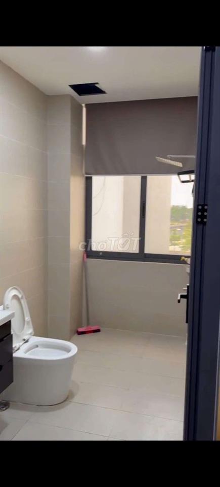 CHO THUÊ NHÀ NGUYÊN CĂN KHU VIP DƯƠNG THỊ GIANG 1 TRỆT 3LẦU. THANG MÁY