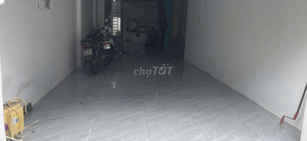 CHO THUÊ NHÀ MẶT TIỀN ĐƯỜNG LỚN 1 TRỆT 1 LỬNG, DT 4×20. XE TẢI THÔNG