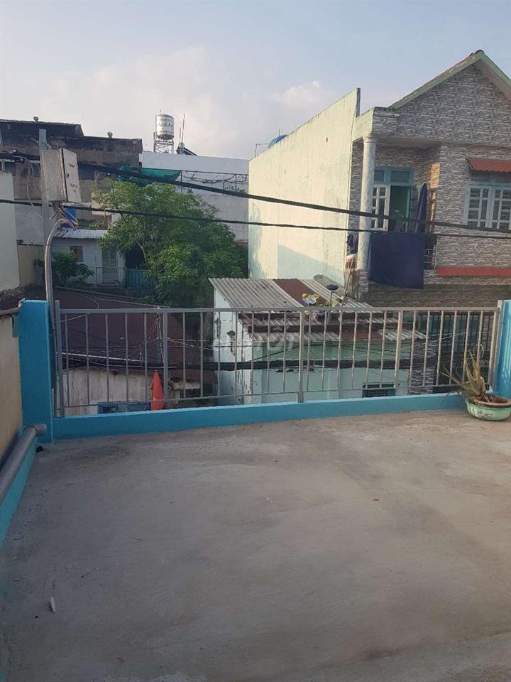 CHO THUÊ NHÀ NGUYÊN CĂN HẺM XE HƠI DT 5×30. RỘNG RÃI, SẠCH ĐẸP