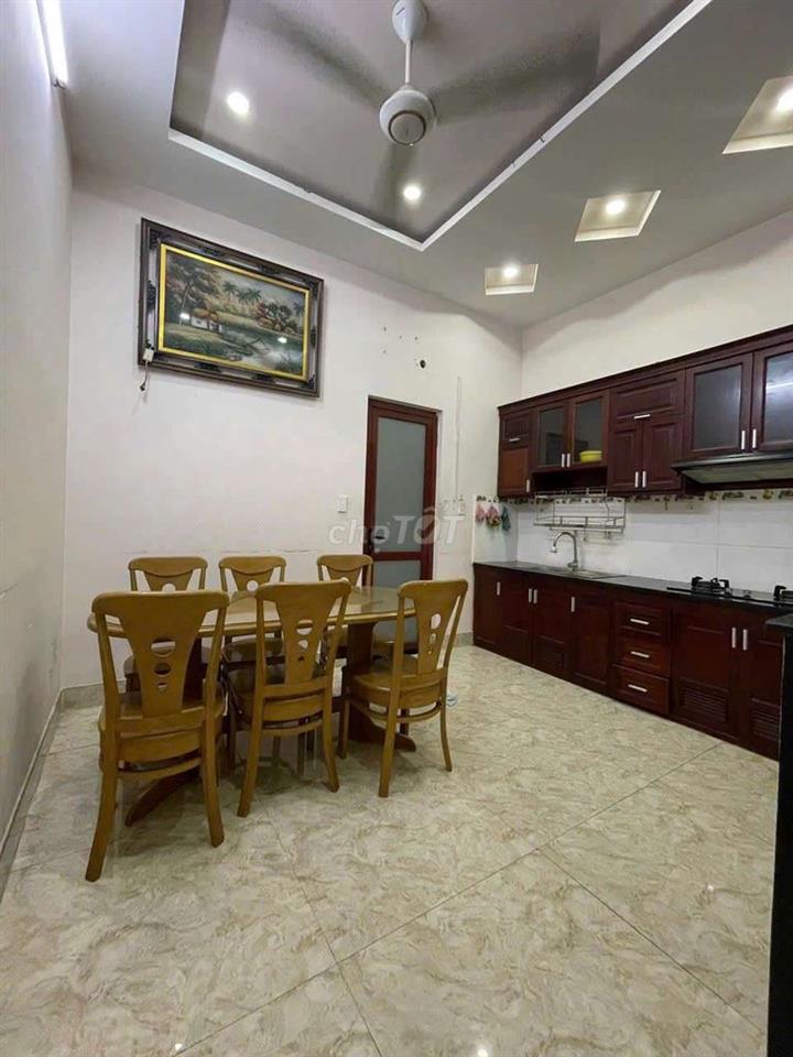 CHO THUÊ NHÀ NGUYÊN CĂN TX24. 1 TRỆT 2 LẦU, DT 4×15 CÓ 3PN. HẺM XE HƠI