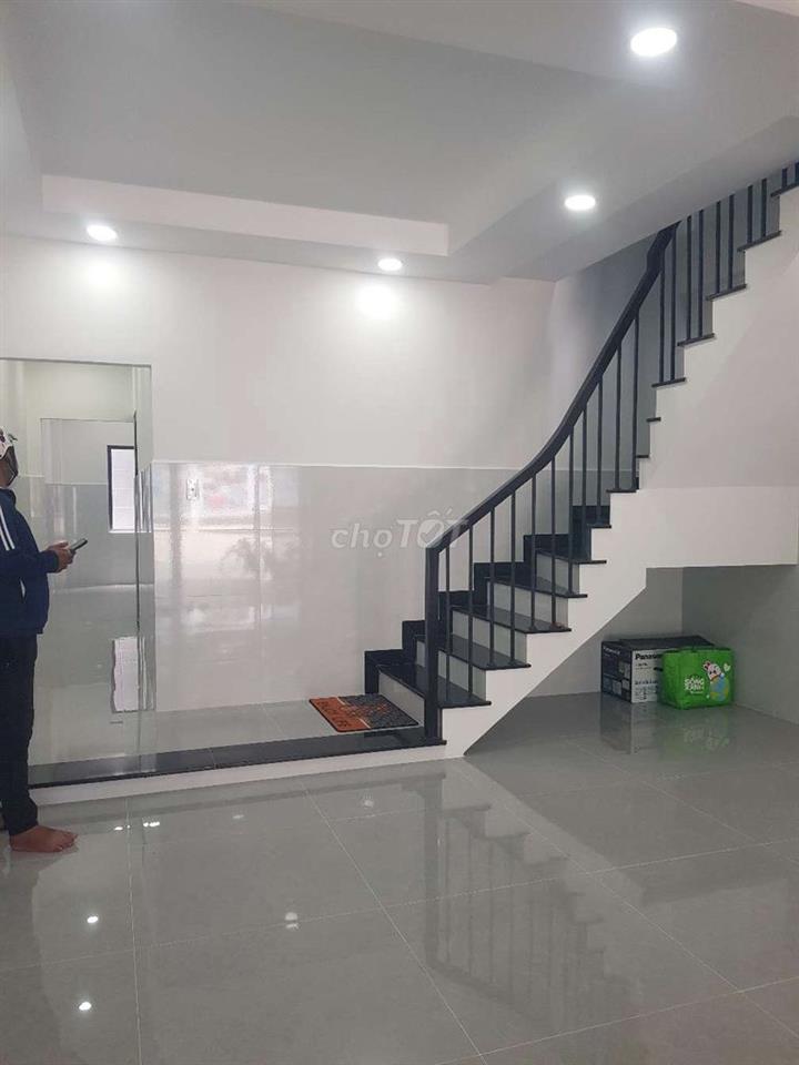 CHO THUÊ NHÀ 1 TRỆT 1 LẦU, DT 5×20 CÓ 3PN,2WC. ĐƯỜNG XE TẢI THÔNG