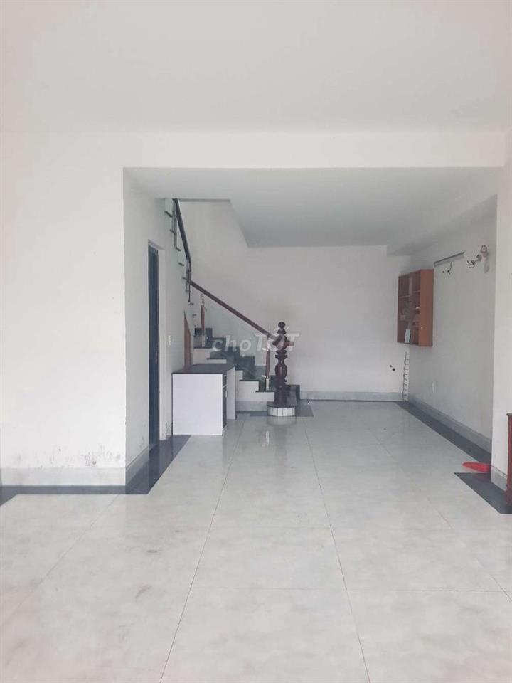 CHO THUÊ NHÀ 1 TRỆT 2 LẦU, DT 5×12 CÓ 4PN,4WC. HẺM XE TẢI 