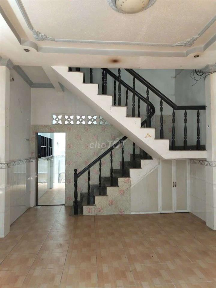 CHO THUÊ NHÀ HẺM XE HƠI. DT 4×15 CÓ 2PN,2WC. KHU AN NINH , CAO RÁO
