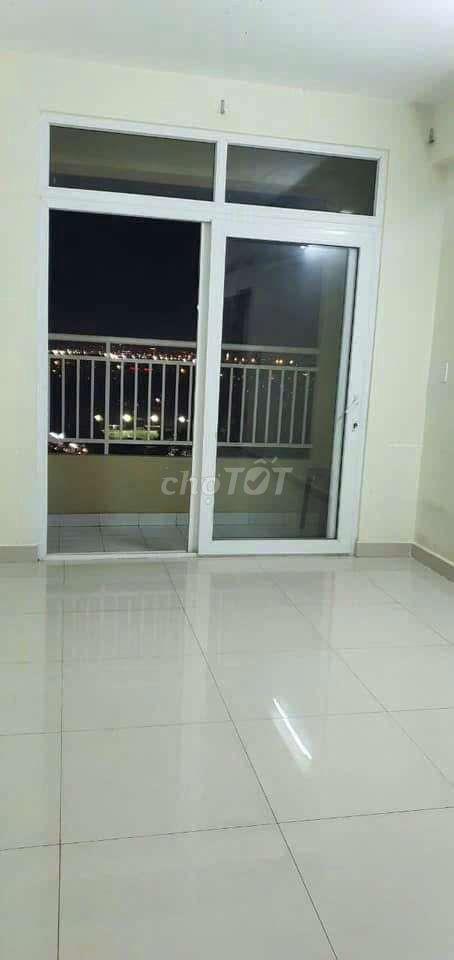 CHO THUÊ CHUNG CƯ TÔ KÝ DT 61M2 CÓ 2PN,2WC. LẦU 12, SẴN NỘI THẤT